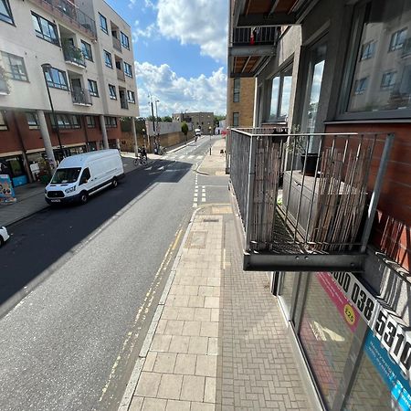 London Modern Flat Near Transports Apartamento Exterior foto