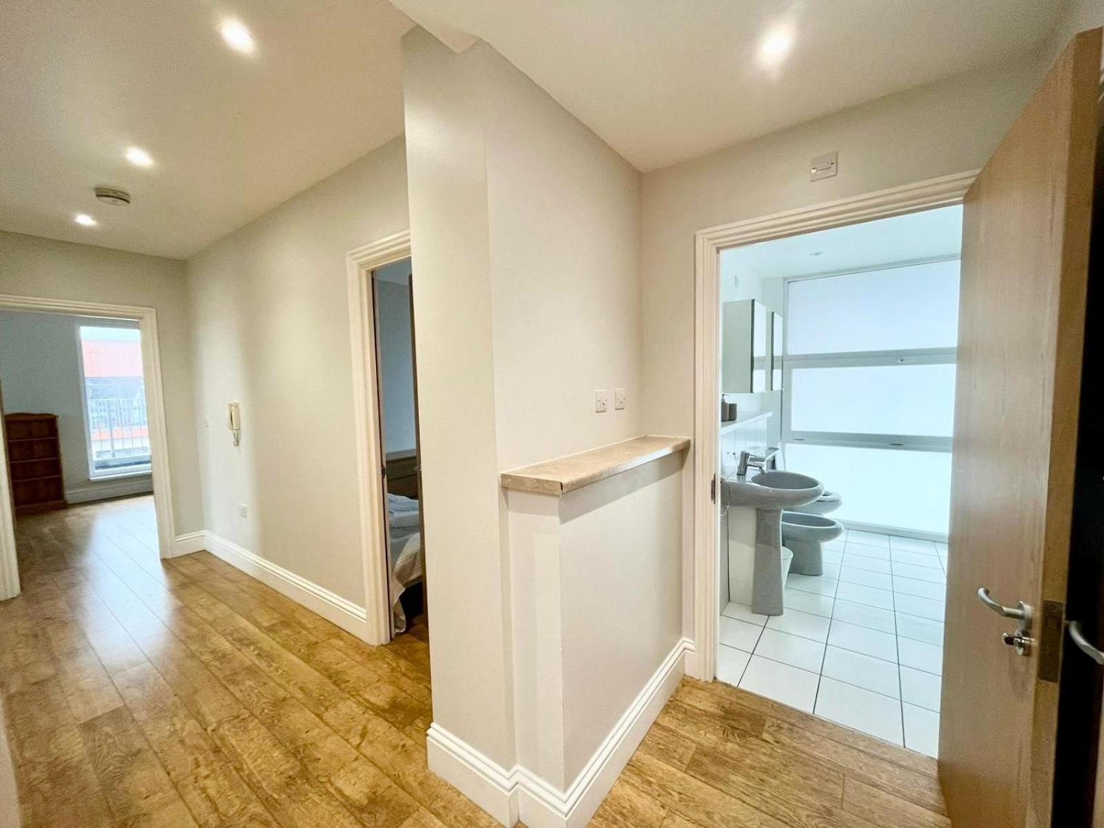London Modern Flat Near Transports Apartamento Exterior foto